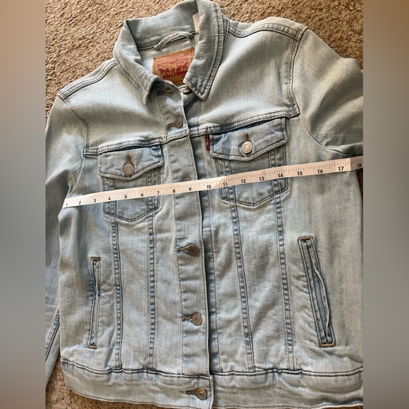 Levi's Blue Jean Jacket - Picture 10 of 13
